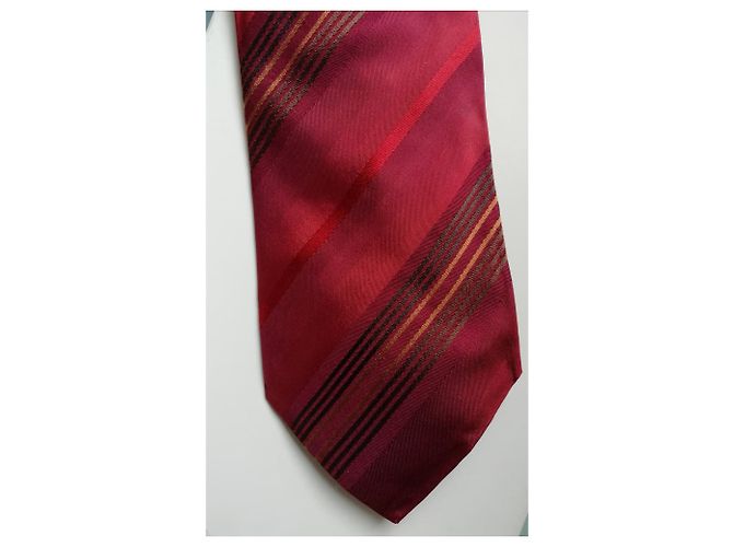 Autre Marque Cravatta Boss in seta rossa a righe Rosso - vista 2