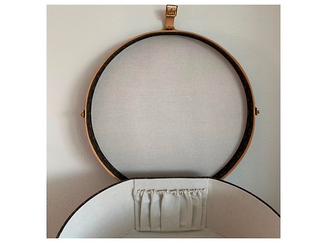 Louis Vuitton Cappelliera Marrone - vista 14