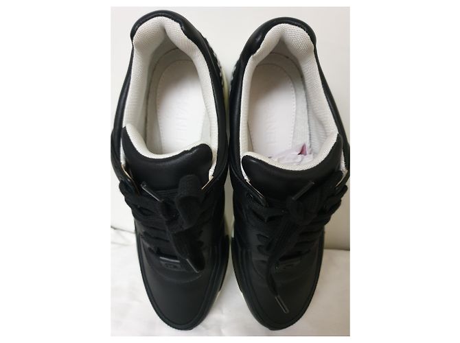 Sneakers Chanel in pelle nera Nero - vista 3