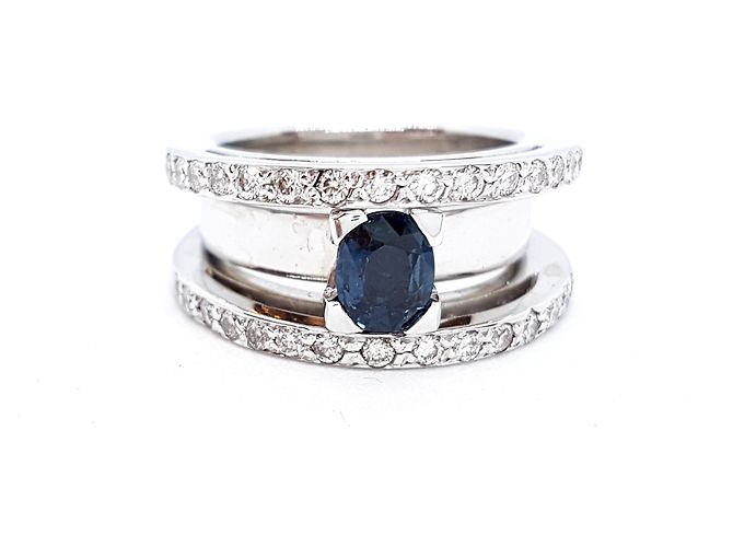 Autre Marque Ring aus Weißgold mit ovalem Saphir und Diamanten Größe 52 Silber - Ansicht 10