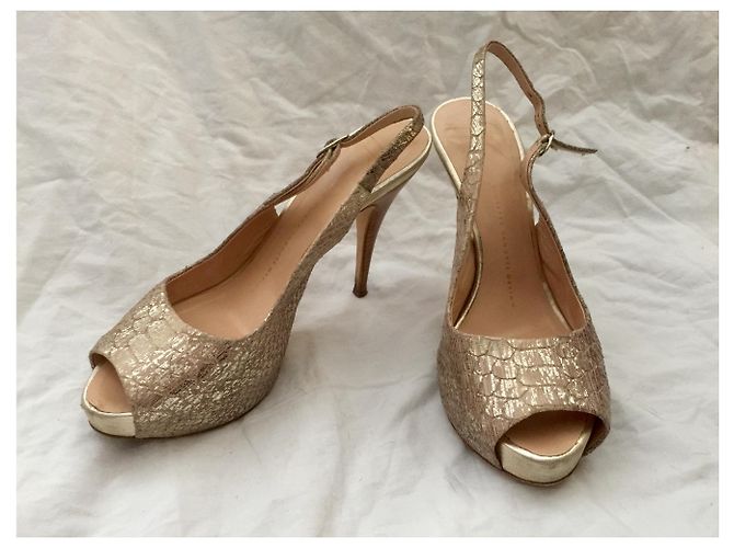 Giuseppe Zanotti Metallic Slingback Heels Metallisch - Ansicht 6
