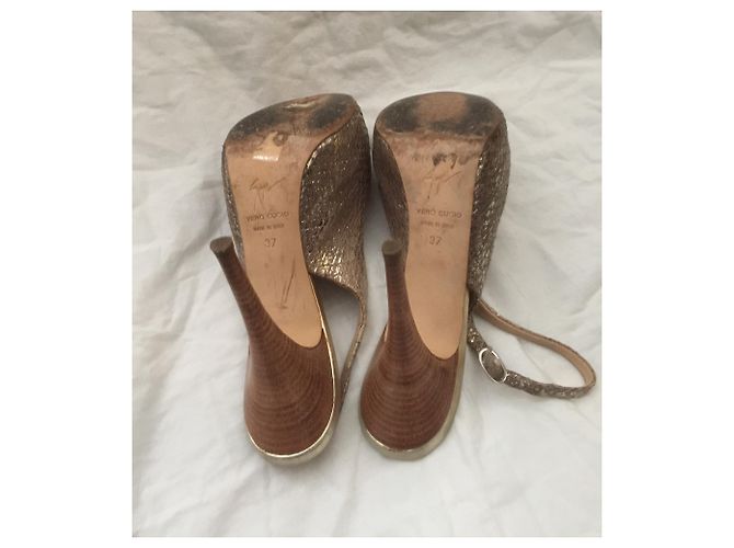 Giuseppe Zanotti Metallic Slingback Heels Metallisch - Ansicht 7