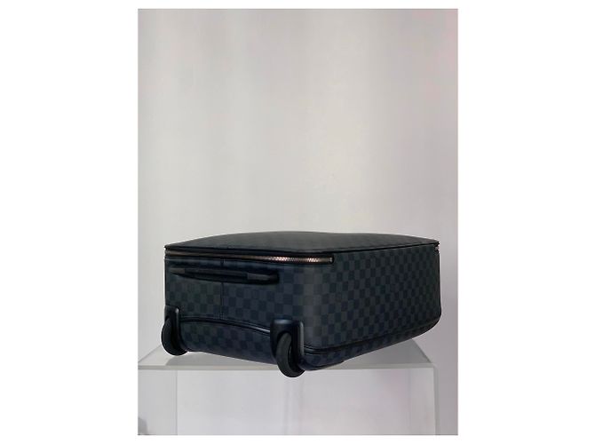 Louis Vuitton PEGASE LIGHT 55 Luggage Noir Gris - vue 8