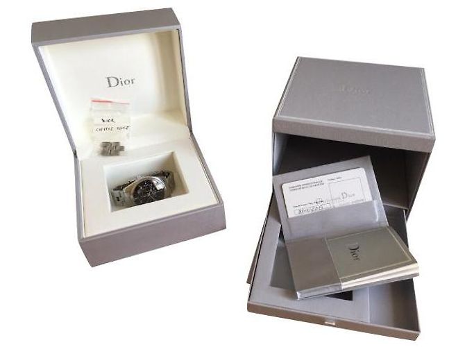 Dior Red number - view 2