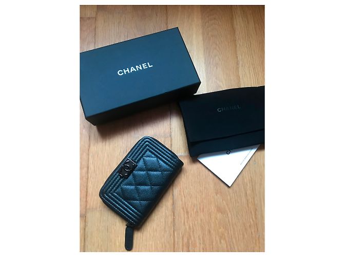 Mini billetera Boy Chanel Black Negro - vista 2
