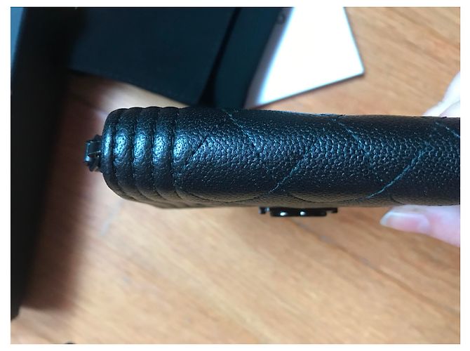 Mini billetera Boy Chanel Black Negro - vista 5