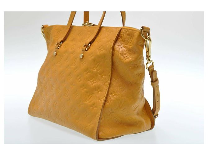 Louis Vuitton Lumineuse PM Giallo - vista 3