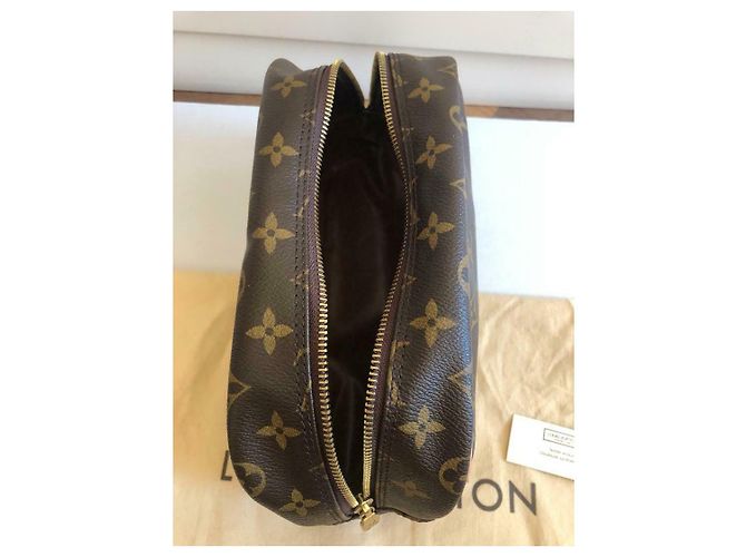 Louis Vuitton unisex monogram canvas toiletry bag Brown - view 5