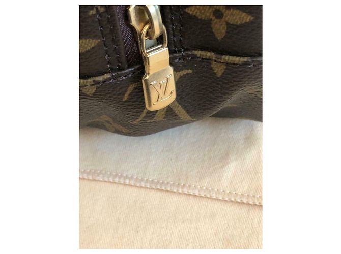 Louis Vuitton unisex monogram canvas toiletry bag Brown - view 6