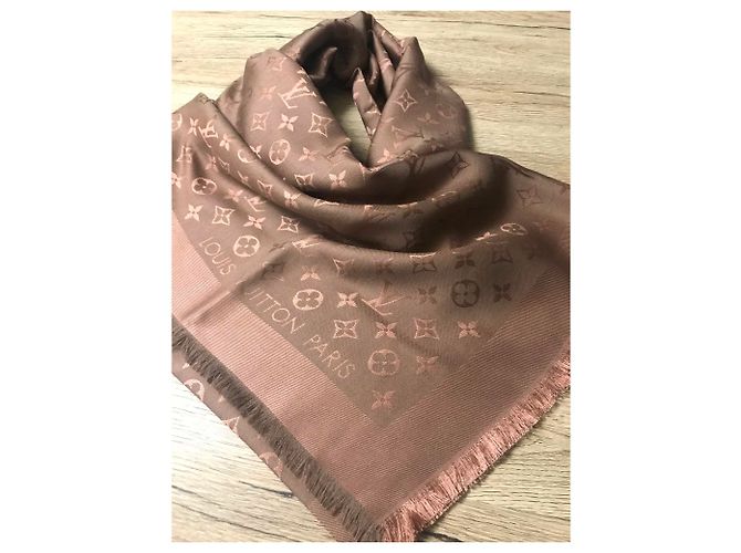 Scialle Louis Vuitton cappuccino Marrone Cioccolato - vista 4