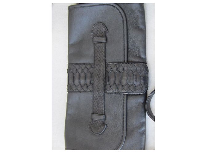 Autre Marque Borsa M.A.STONE Overhand in rettile nero lucido 30 cm - vista 4