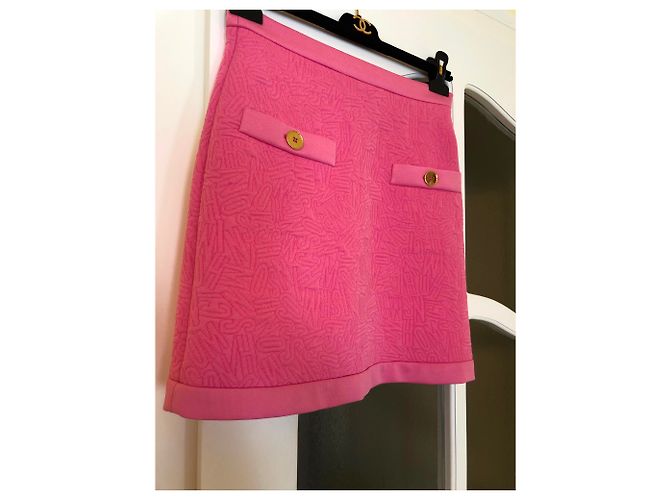 Falda Moschino Rosa Barbie con Botones Dorados - vista 2