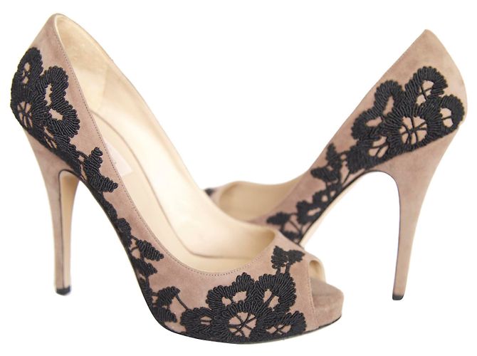 Décolleté Valentino in scamosciato beige con pizzo nero - vista 2