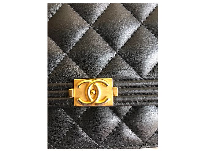 Wallet On Chain Portafogli Chanel Boys su borsa a catena Nero - vista 13