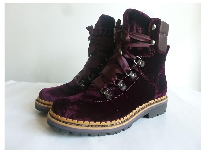 Sam Edelman Schnürstiefel aus Samt in Pflaume - Ansicht 2