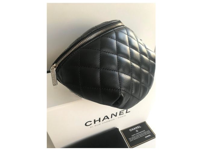 Marsupio Chanel in pelle di agnello nera . neuf Nero - vista 3