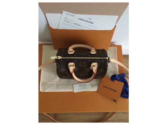 Louis Vuitton Nano Speedy Marrone scuro - vista 2