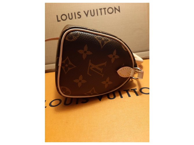 Louis Vuitton Nano Speedy Marrone scuro - vista 6