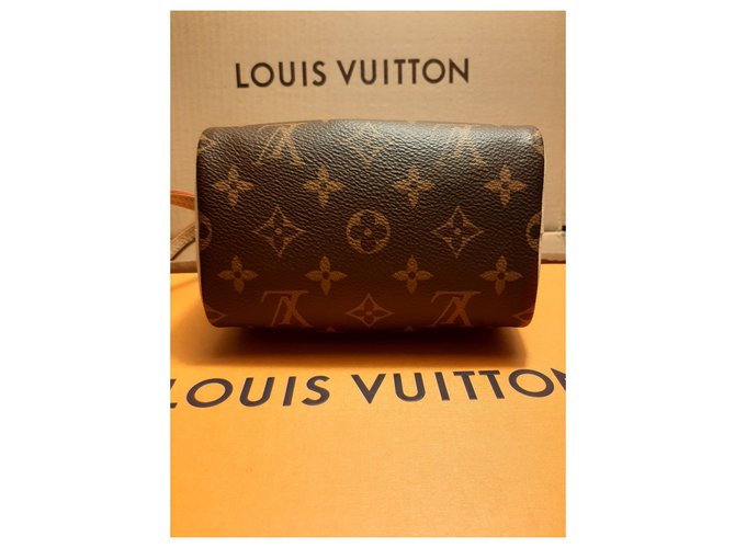 Louis Vuitton Nano Speedy Marrone scuro - vista 7
