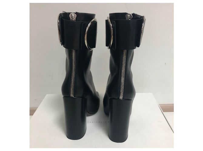 Victoria Beckham Ankle boots - view 5