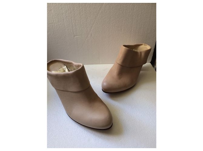 Janet & Janet Leather Heeled Clogs Beige Size 37 - view 2