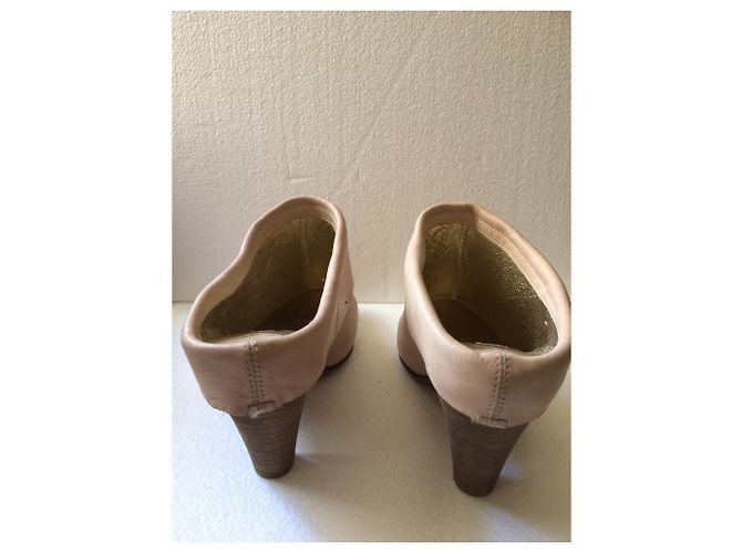 Janet & Janet Leather Heeled Clogs Beige Size 37 - view 3