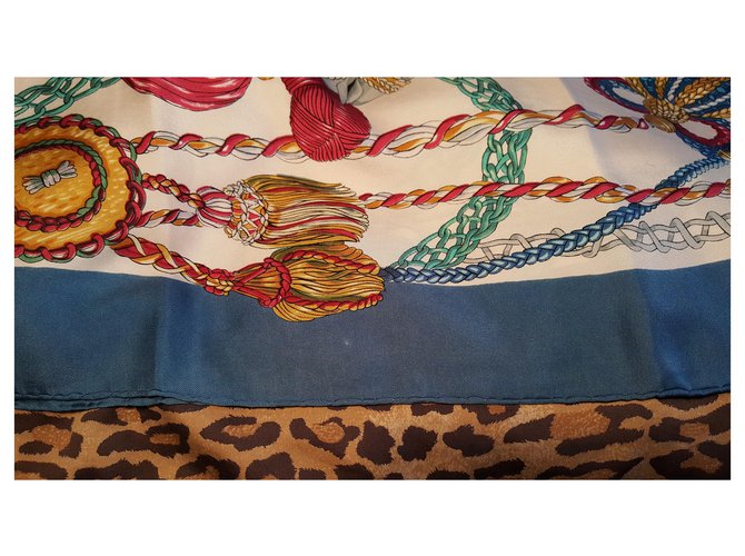 Sciarpa in seta Hermès multicolore 90x90 cm - vista 6