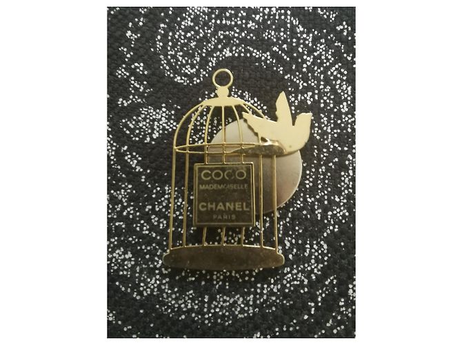 Spilla magnetica a gabbia d'uccello Chanel COCO Mademoiselle Oro D'oro - vista 3