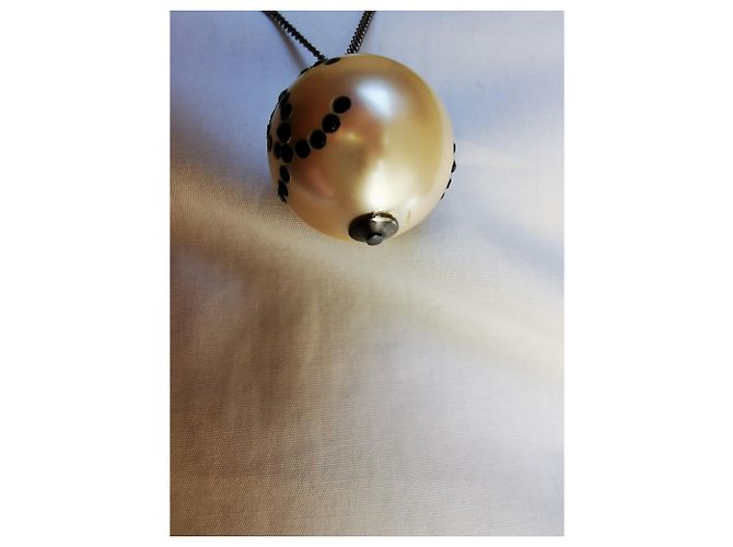 Coco Crush Collana Chanel Parade in metallo nero con perla e strass - vista 12