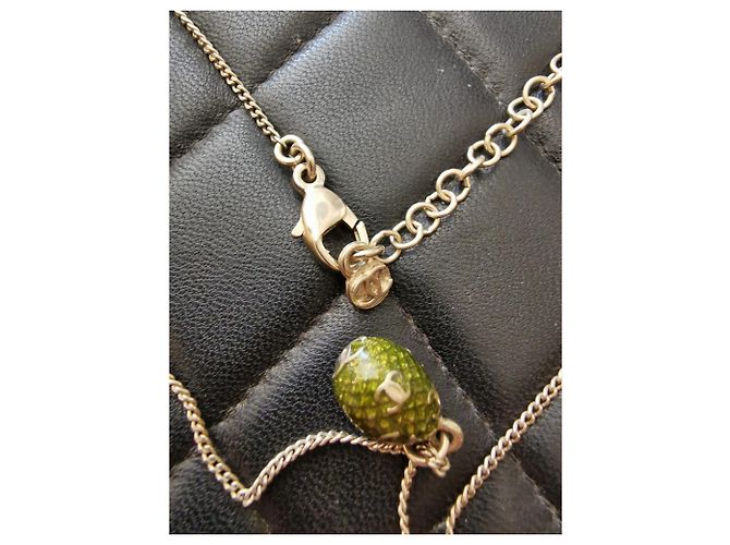 Collana Chanel con Pendente Oliva Metallo Verde Oliva - vista 15