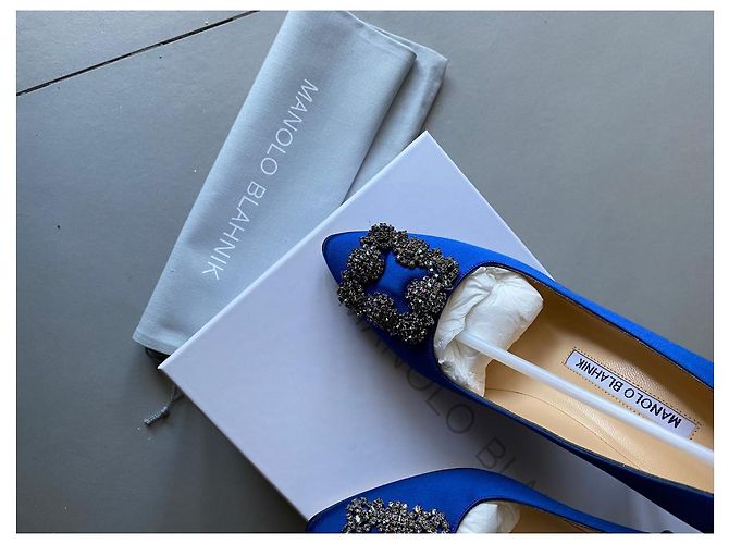 Manolo Blahnik Décolleté a punta in raso - vista 2