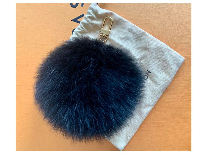 Louis Vuitton Fuzzy Bubble schwarzer Fox Fur Charm - Ansicht 2