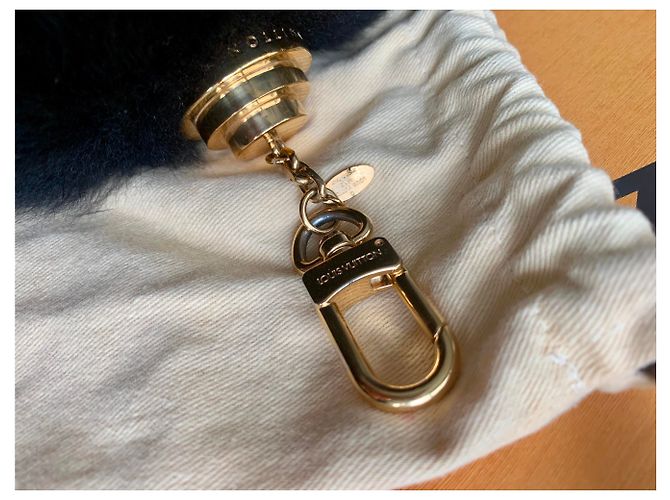Louis Vuitton Fuzzy Bubble schwarzer Fox Fur Charm - Ansicht 3