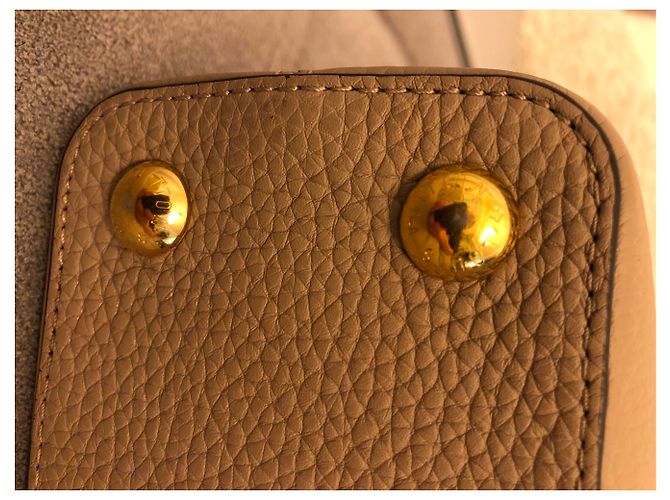 Louis Vuitton Capucines BB Galet Beige - vista 9