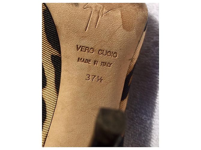 Giuseppe Zanotti Décolleté a punta scoperta leopardate Stampa leopardo - vista 6