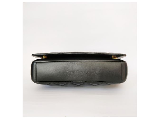 Chanel Schwarze Umhängetasche - Ansicht 4