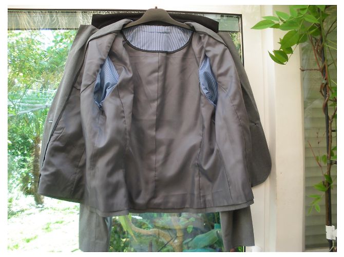 Autre Marque Graue Jacke aus Polyester Größe 44 - Ansicht 3