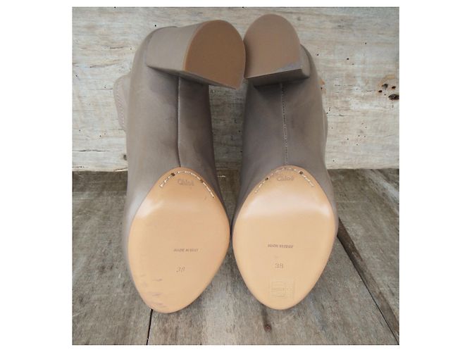 Botas chloé p 38 nueva condición con defecto Beige - vista 6