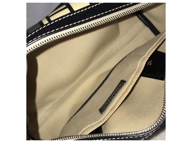 Boy Borsa Boston CHANEL Graffiti Le Train Nero - vista 3