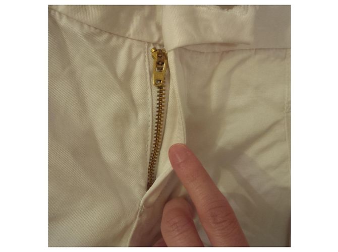 Diesel-Shorts mit Ladedetails. Perlbeige Farbe. - Ansicht 9