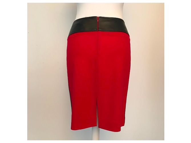 Falda roja de lana D&G con detalles de cuero Negro - vista 6