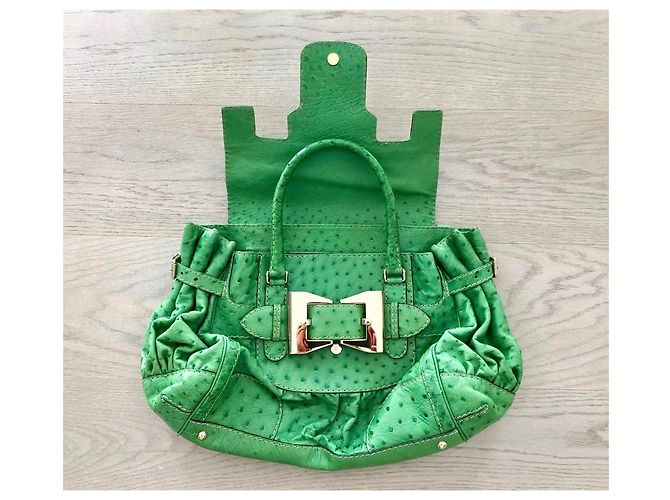 Borsa a mano Gucci verde in pelle di struzzo con fiocco metallico - vista 3