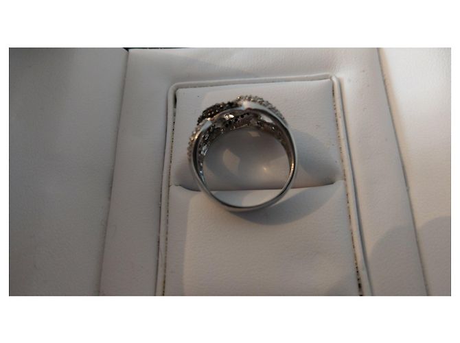 Autre Marque ANELLO NODI IN ORO BIANCO E DIAMANTI - vista 4