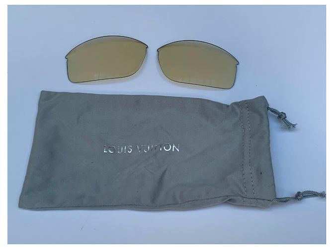 Louis Vuitton Sunglasses 4Motion earth (limited edition) Dark brown - view 11