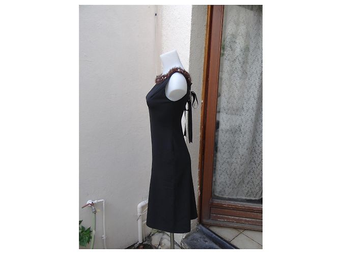Vestido Blumarine de seda preto com bordado de pérolas e pele de coelho - vista 5