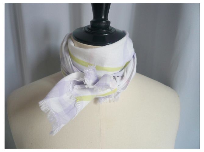 BURBERRY Sciarpa in cotone per bambini in ottime condizioni Multicolore - vista 4