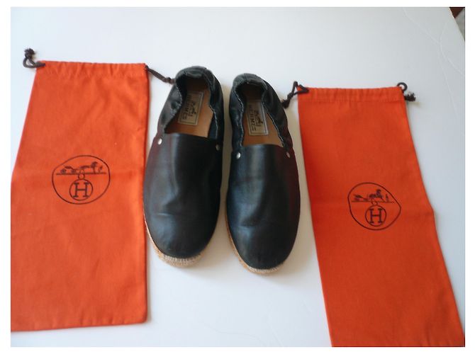 Hermès Espadrillas HERMES in pelle nera T41 Nero - vista 2