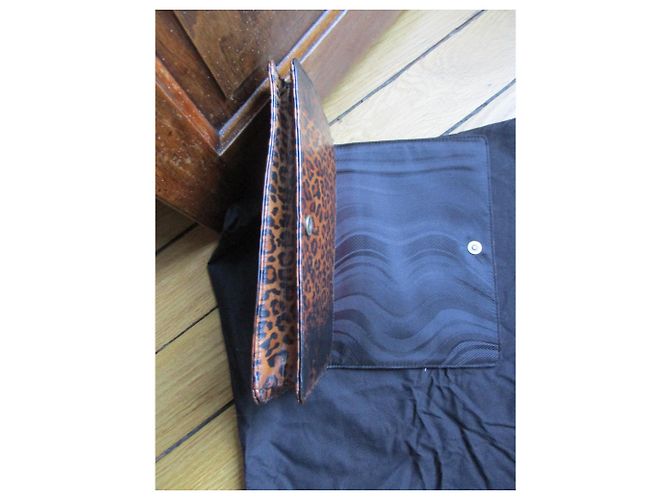 Paul Smith Cartera sobre de piel con estampado de leopardo. - vista 3