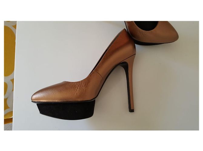 Décolleté Balmain in pelle d'agnello dorata D'oro - vista 4