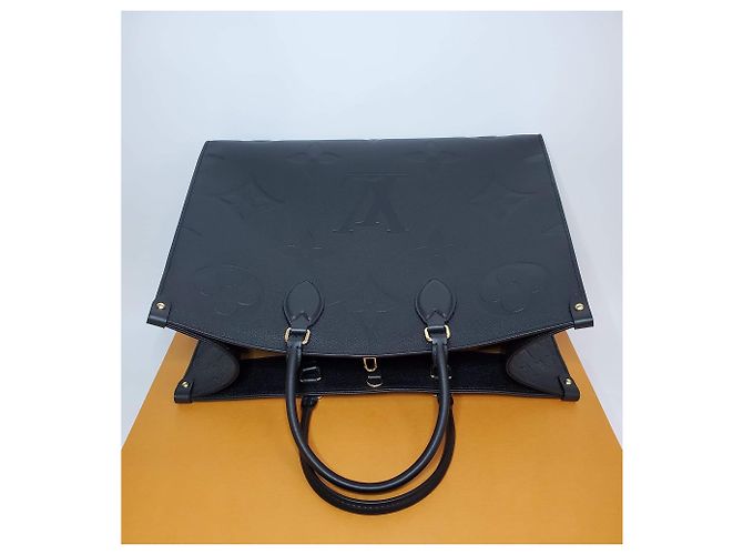 Louis Vuitton Onthego GM Monogramma Empreinte Pelle Nera Nero - vista 7
